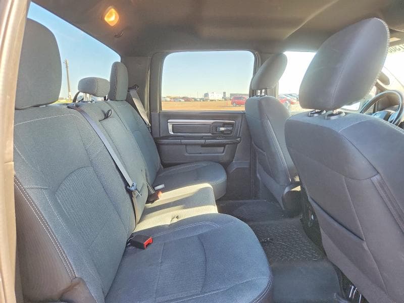 2021 RAM 1500 CLASSIC SLT 10