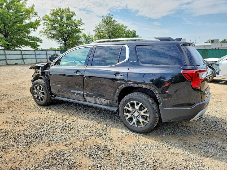 2023 GMC ACADIA SLT 2
