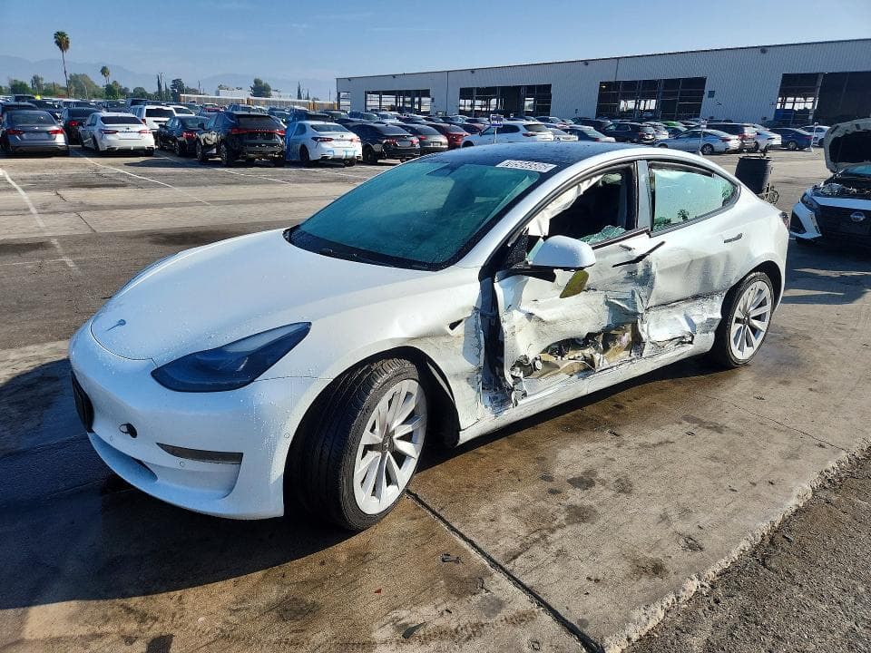 2022 TESLA MODEL 3