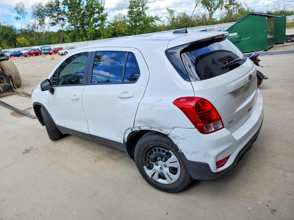 2017 CHEVROLET TRAX LS 2