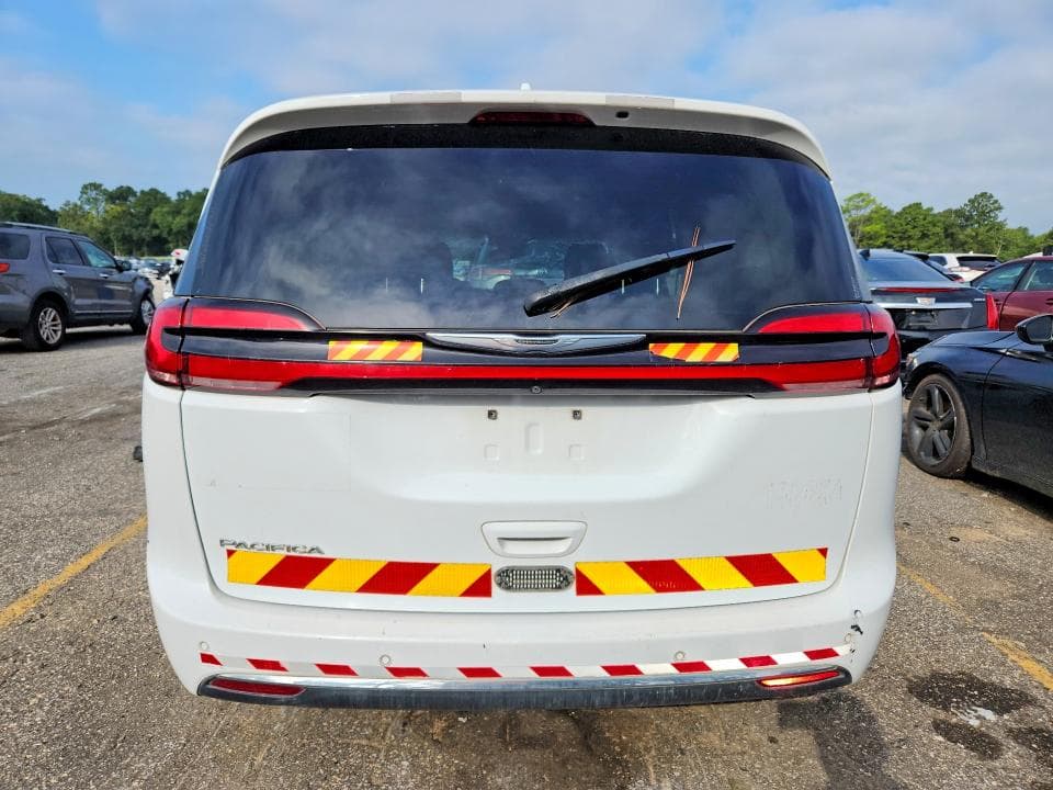 2022 CHRYSLER PACIFICA TOURING L 6