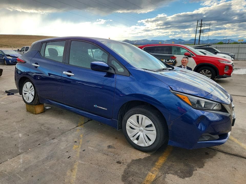 2019 NISSAN LEAF S 4