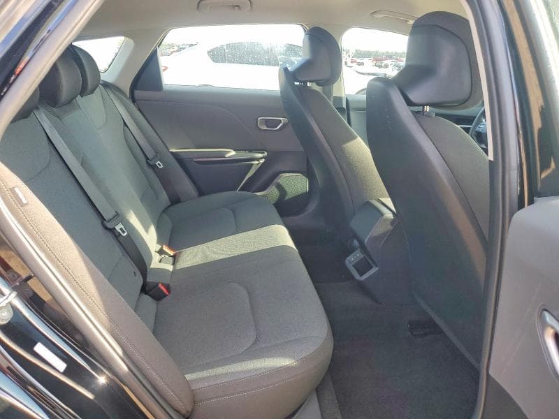 2025 KIA K4 LX 10