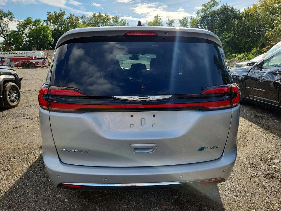 2024 CHRYSLER PACIFICA HYBRID SELECT 6