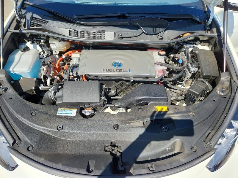 2019 TOYOTA MIRAI BASE 11