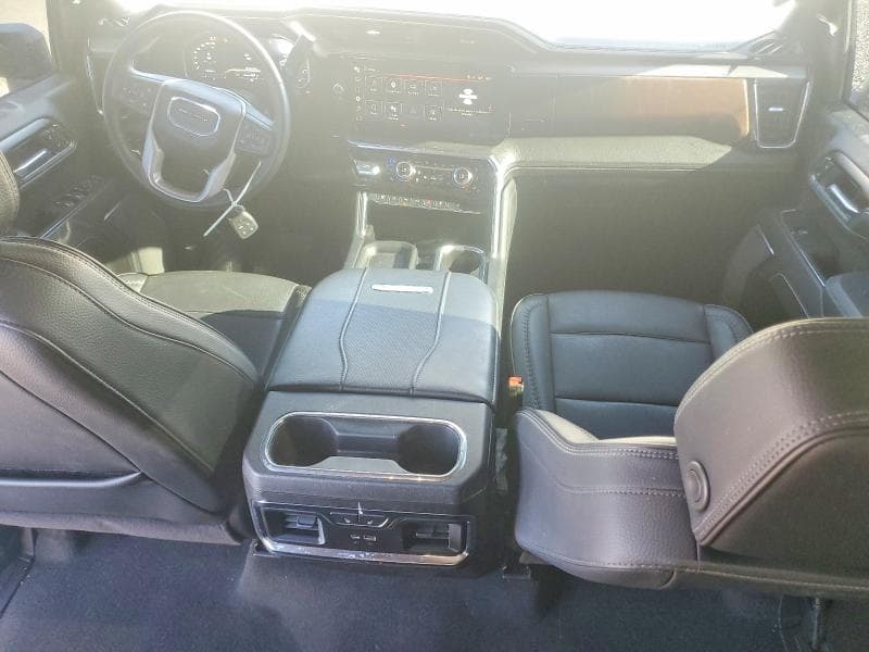2024 GMC SIERRA K2500 DENALI 8