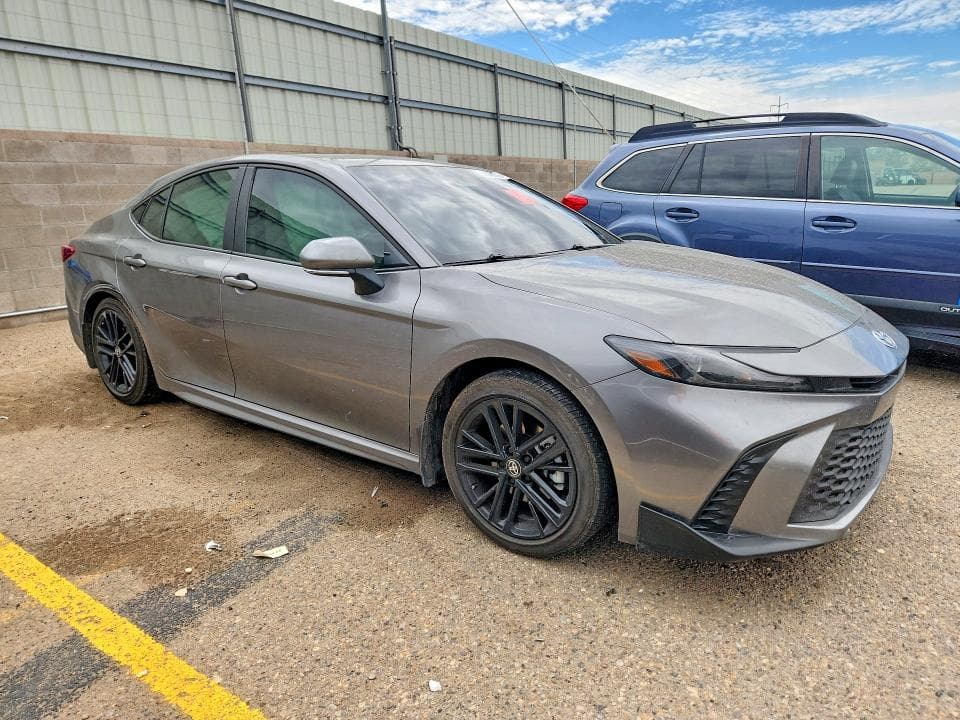 2026 TOYOTA CAMRY SE 4