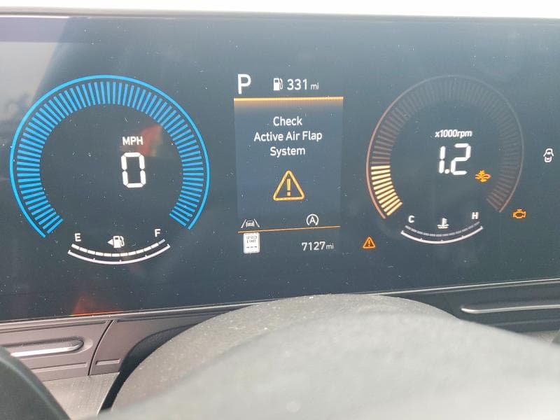 2026 HYUNDAI KONA SE 9