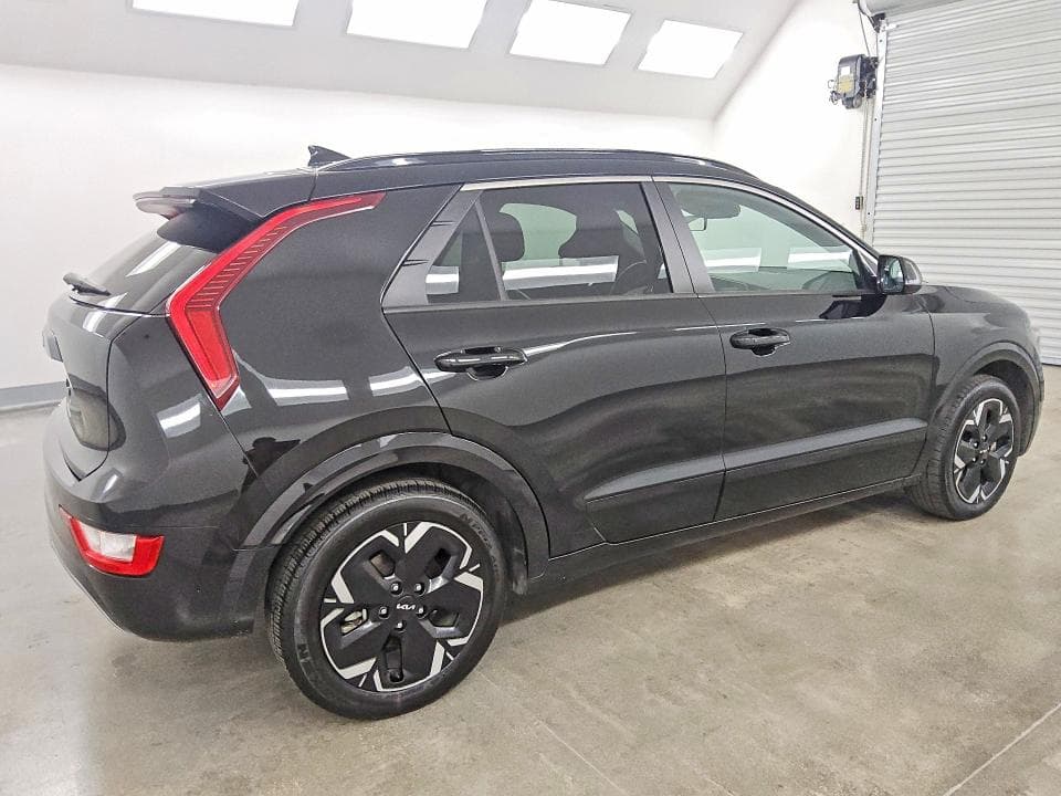 2023 KIA NIRO WIND 3