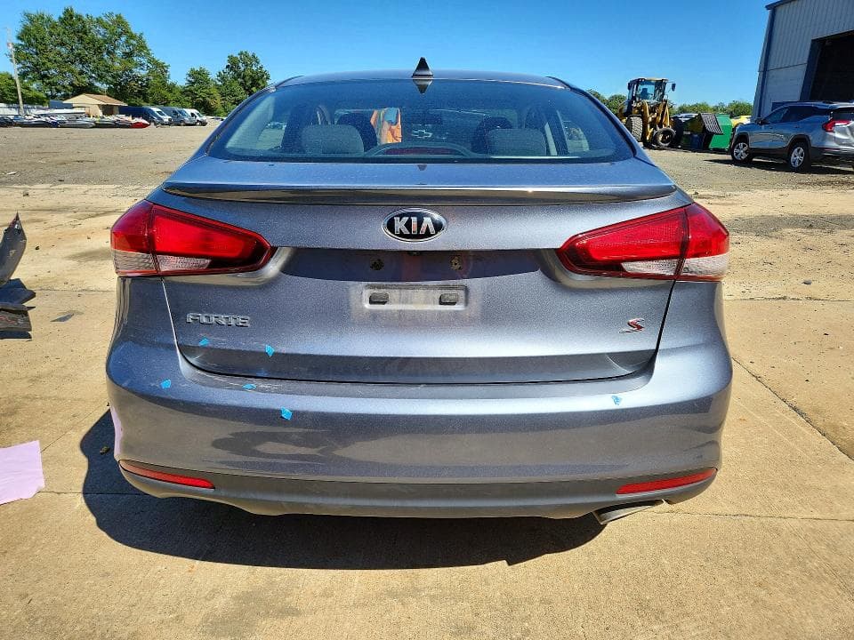 2017 KIA FORTE S 6