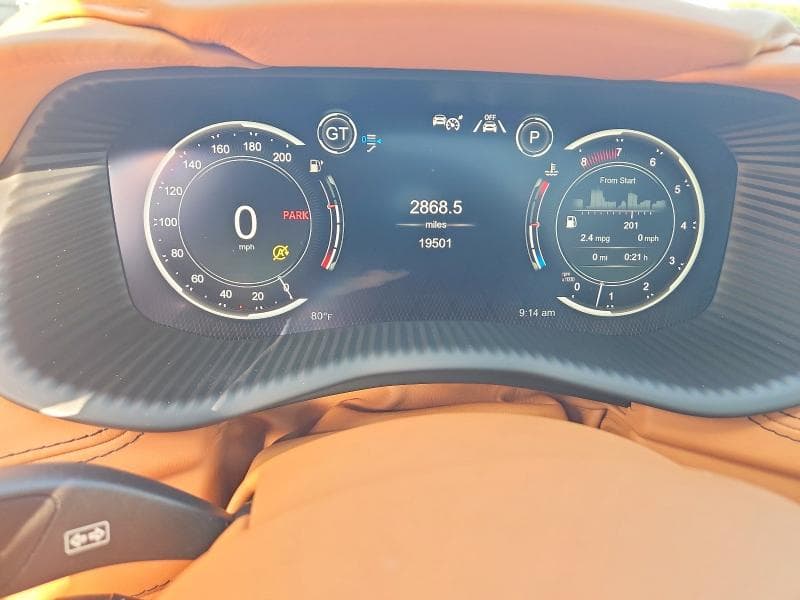 2022 ASTON MARTIN DBX 9