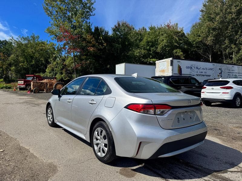2022 TOYOTA COROLLA LE 3