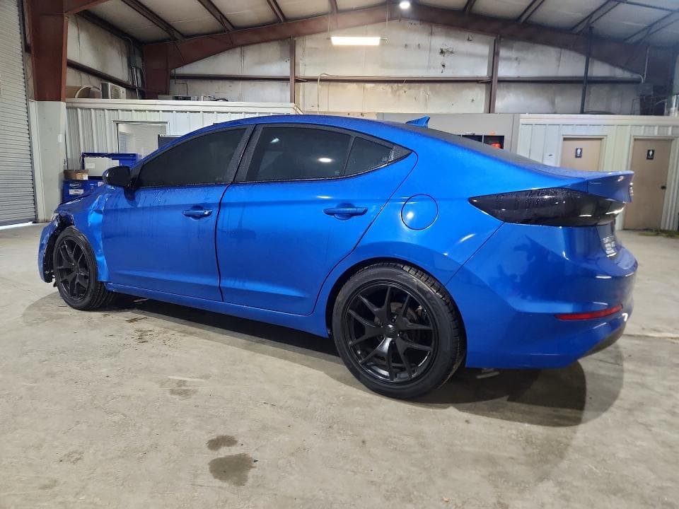 2017 HYUNDAI ELANTRA SE 2