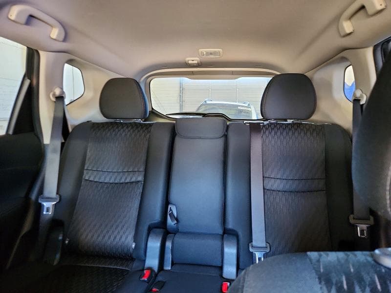 2018 NISSAN ROGUE SV 10