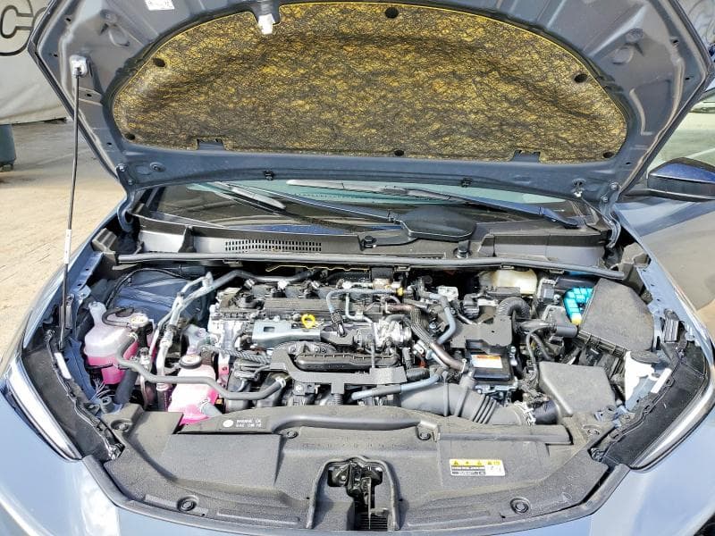 2025 TOYOTA PRIUS XLE 11