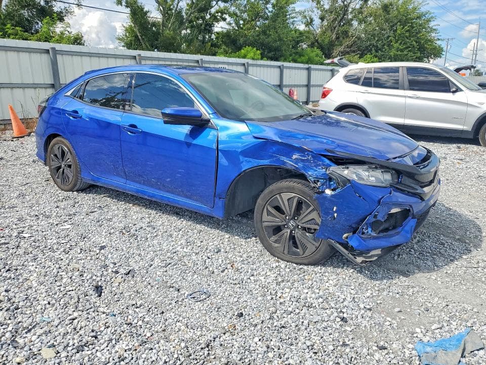 2017 HONDA CIVIC EX 4