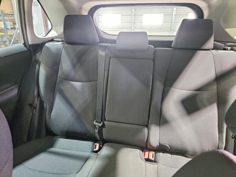 2020 TOYOTA RAV4 LE 10