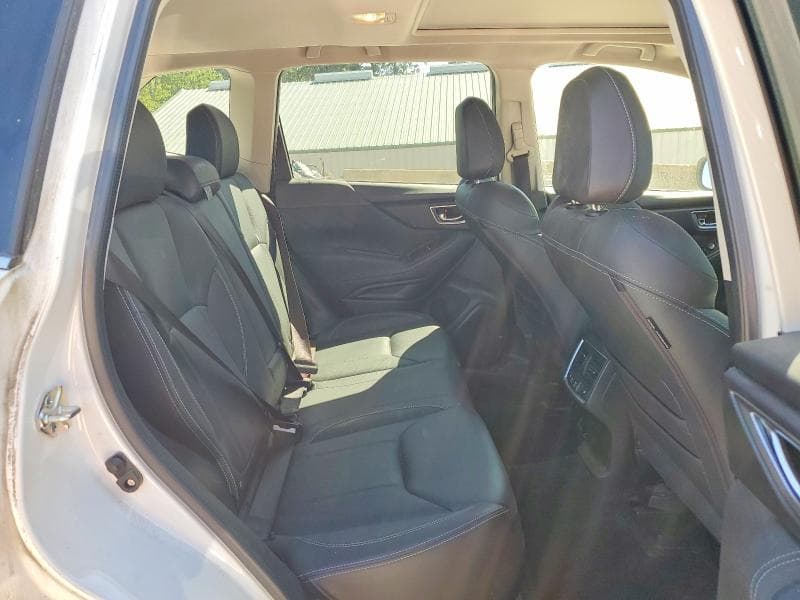 2019 SUBARU FORESTER 11