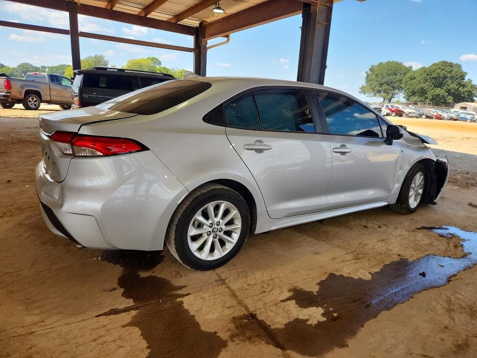 2022 TOYOTA COROLLA LE 3