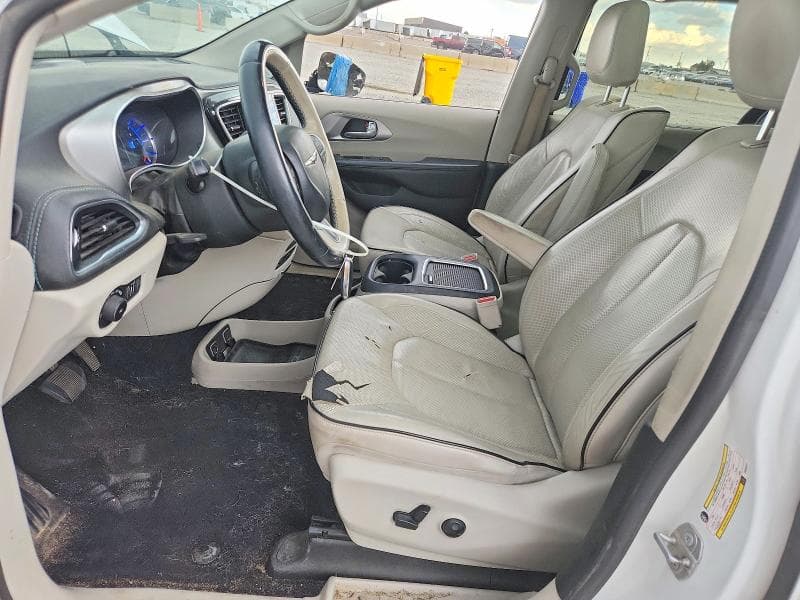 2018 CHRYSLER PACIFICA HYBRID LIMITED 7