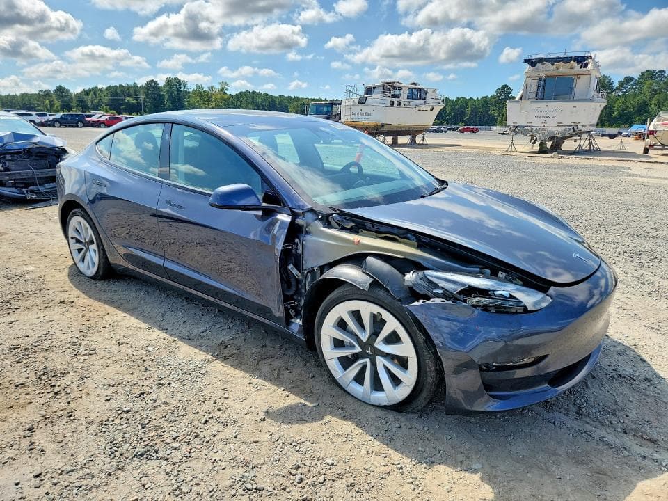 2023 TESLA MODEL 3 4