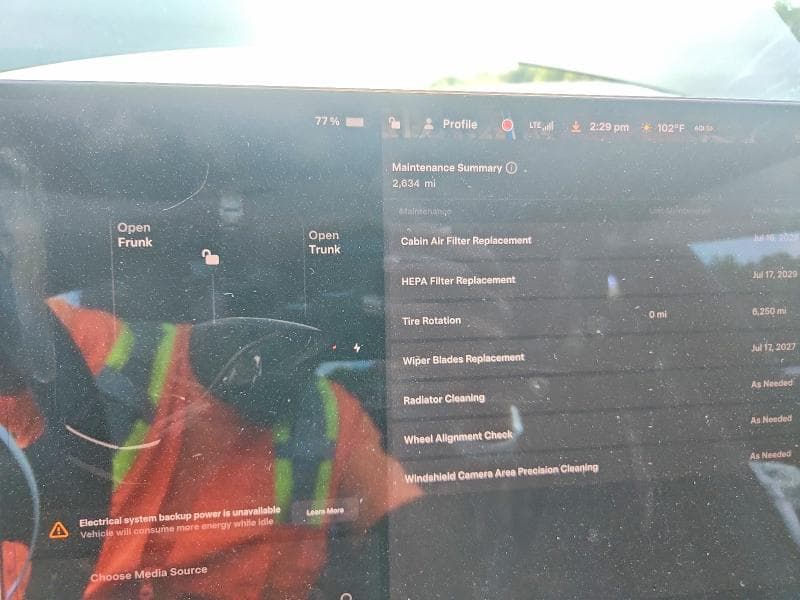 2026 TESLA MODEL Y 9