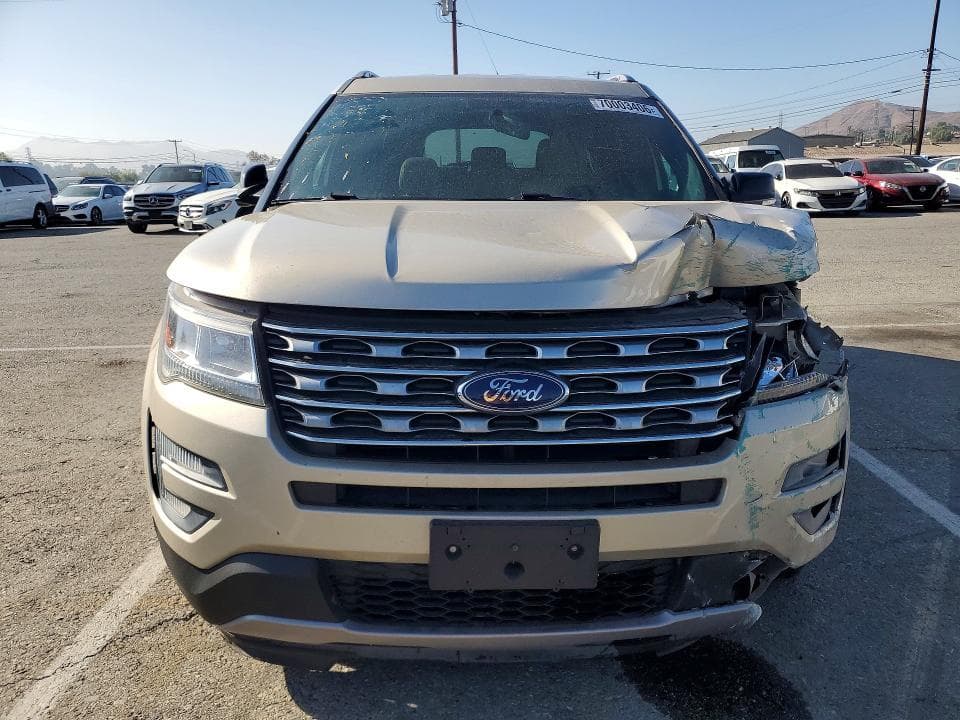 2017 FORD EXPLORER XLT 5