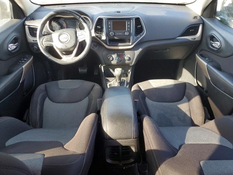2018 JEEP CHEROKEE LATITUDE 8