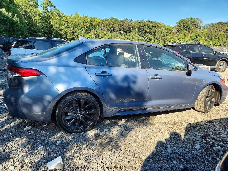 2024 TOYOTA COROLLA SE 3