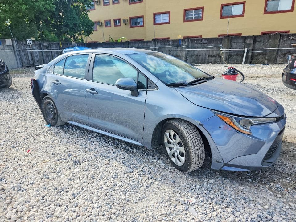 2023 TOYOTA COROLLA LE 4