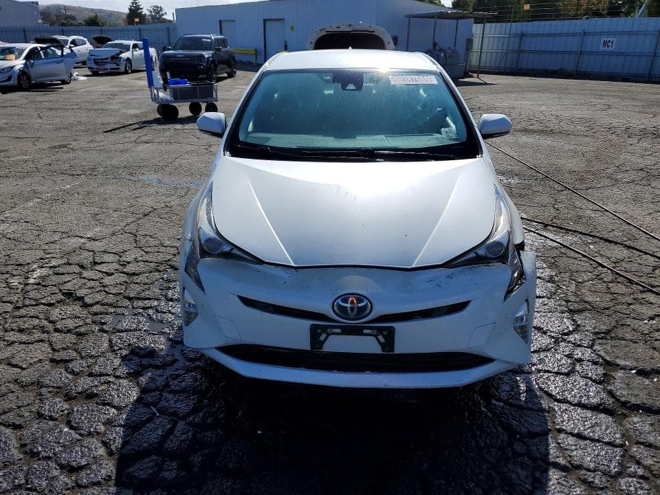 2018 TOYOTA PRIUS 5
