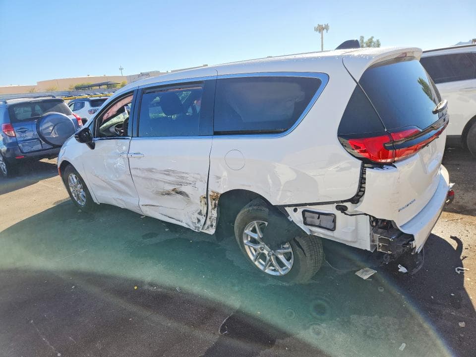 2027 CHRYSLER PACIFICA SELECT 2