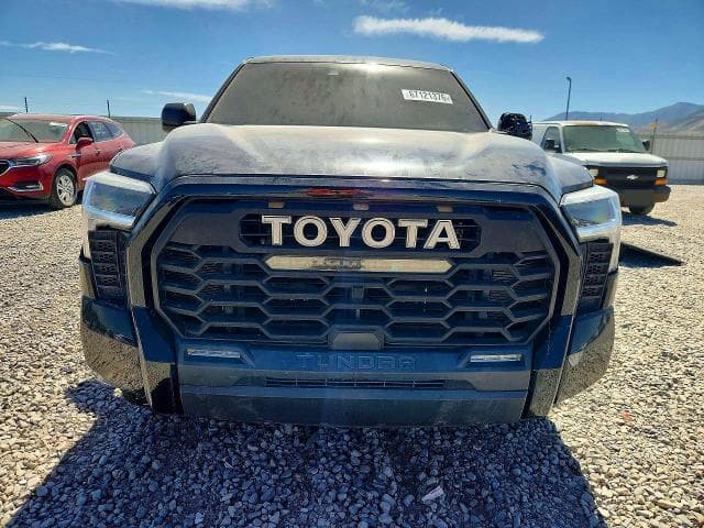 2023 TOYOTA TUNDRA SR5 5