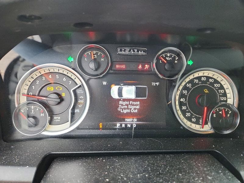 2019 RAM 1500 CLASSIC SLT 9