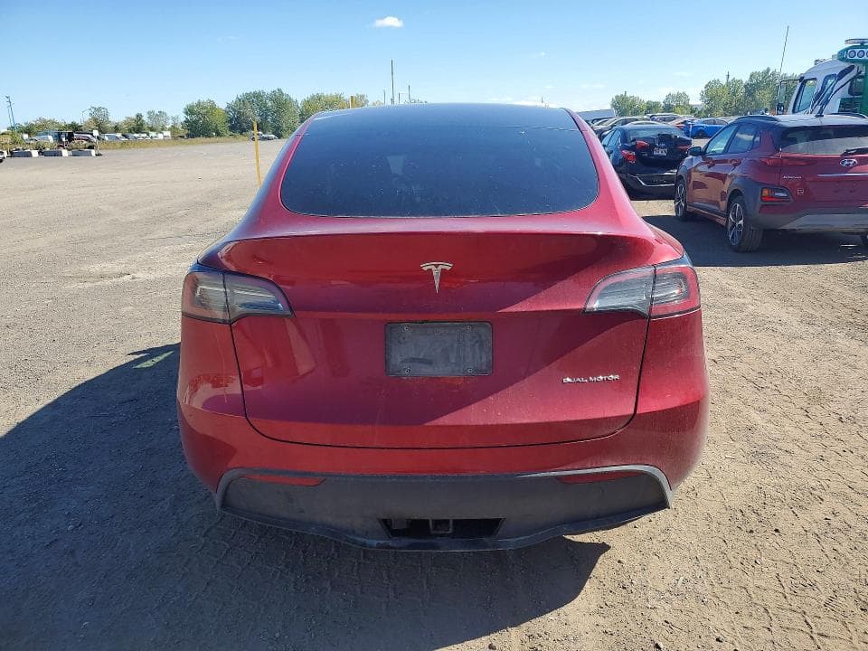2024 TESLA MODEL Y 6