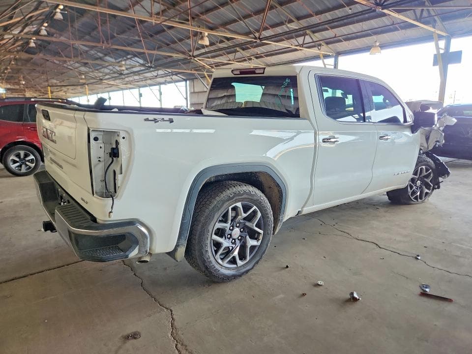 2025 GMC SIERRA K1500 SLT 3
