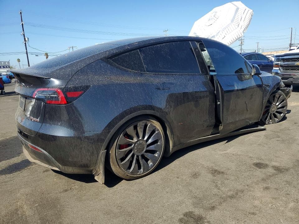 2024 TESLA MODEL Y 3
