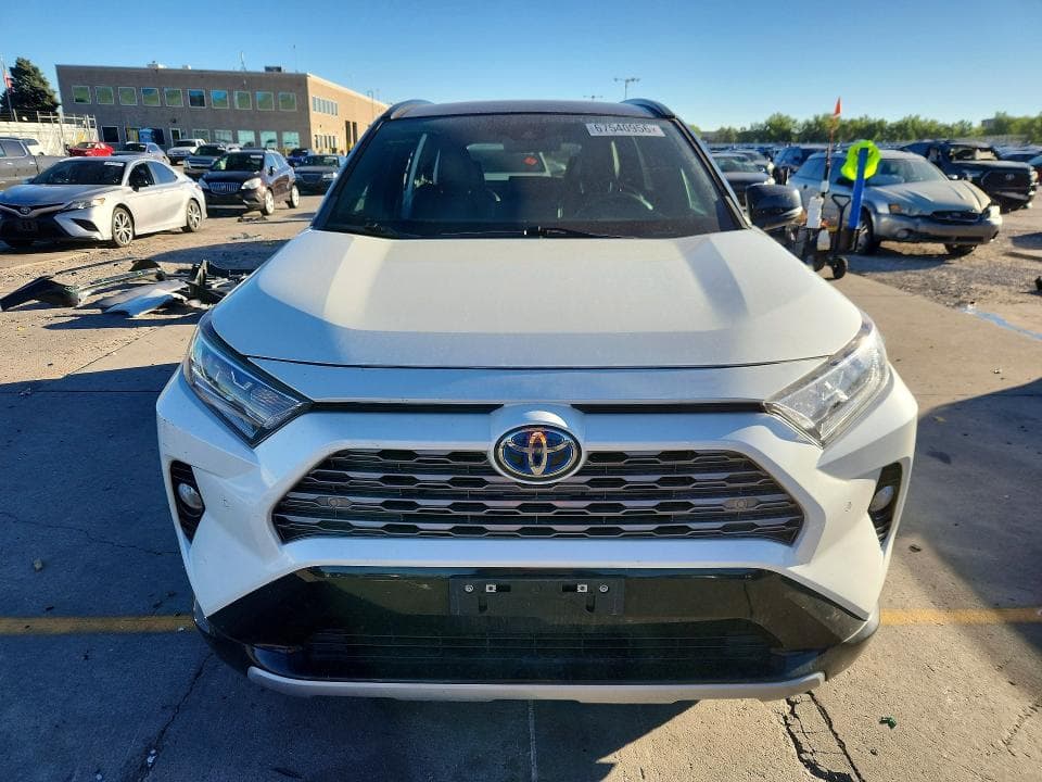 2021 TOYOTA RAV4 XSE 5