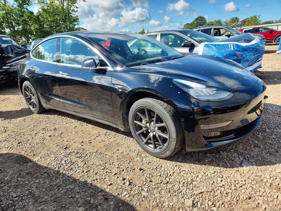 2019 TESLA MODEL 3 4