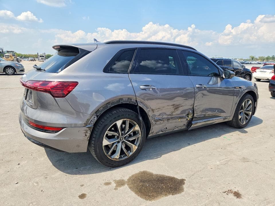 2021 AUDI E-TRON PREMIUM PLUS 3