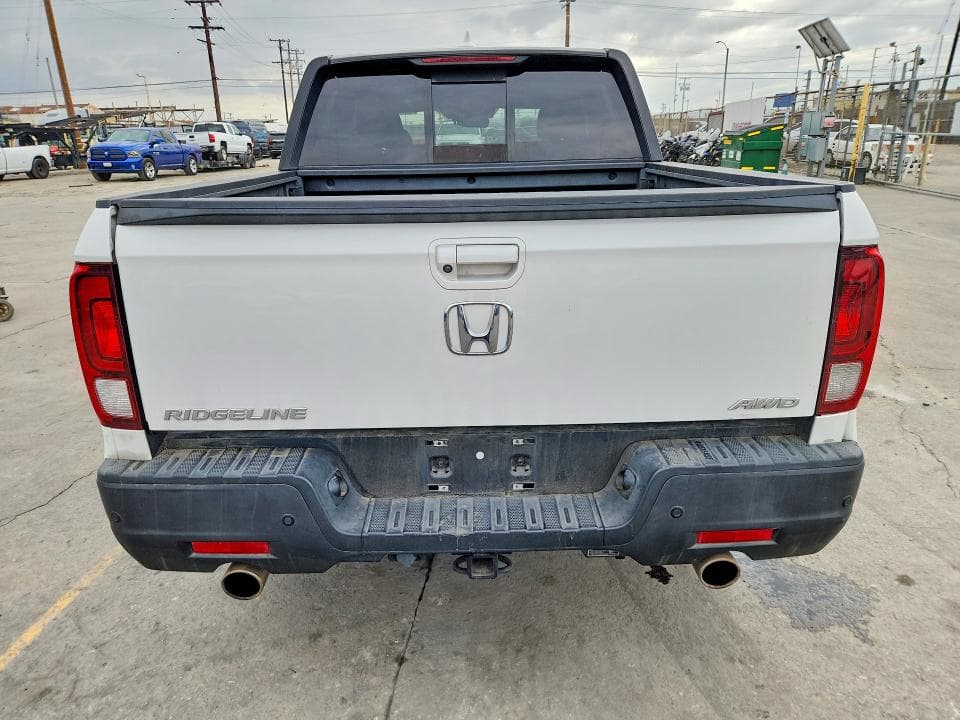 2021 HONDA RIDGELINE BLACK EDITION 6