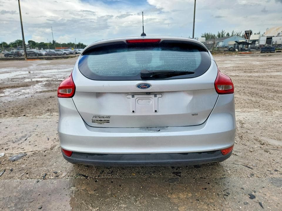 2018 FORD FOCUS SE 6
