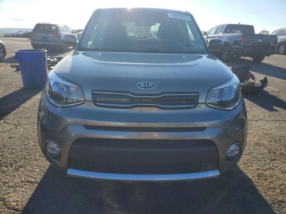 2018 KIA SOUL + 5