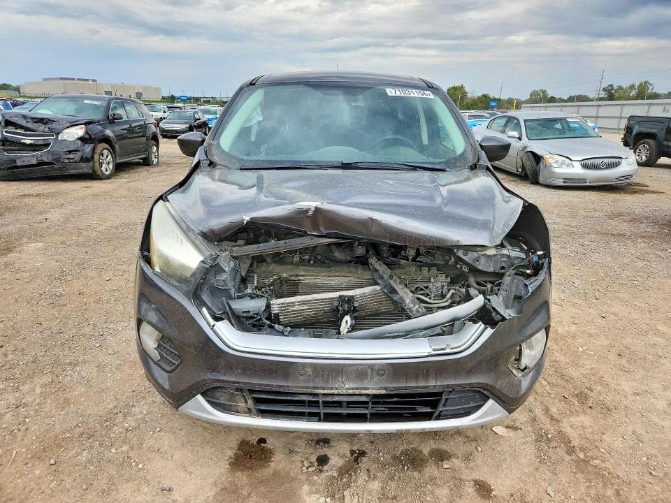 2017 FORD ESCAPE SE 5