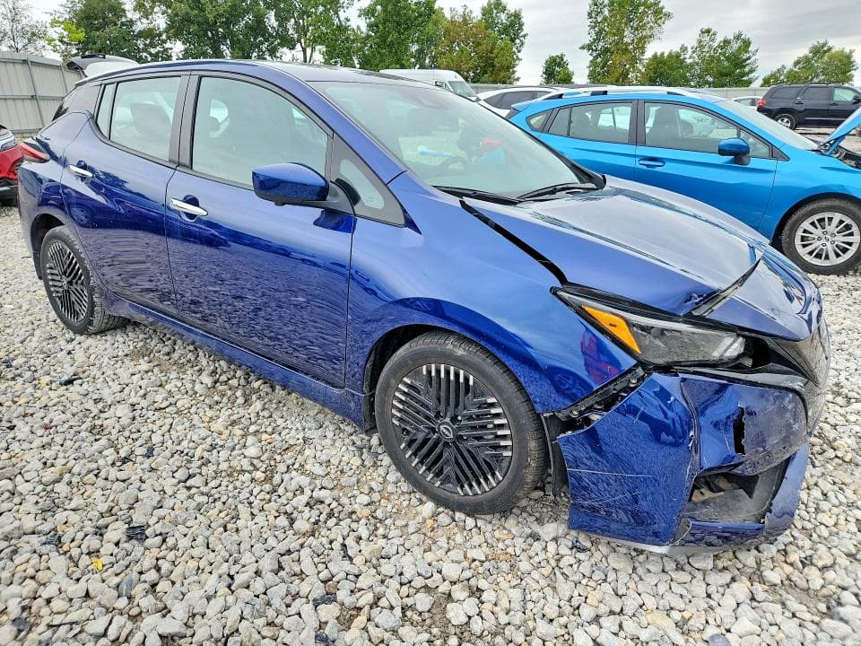 2025 NISSAN LEAF SV PLUS 4