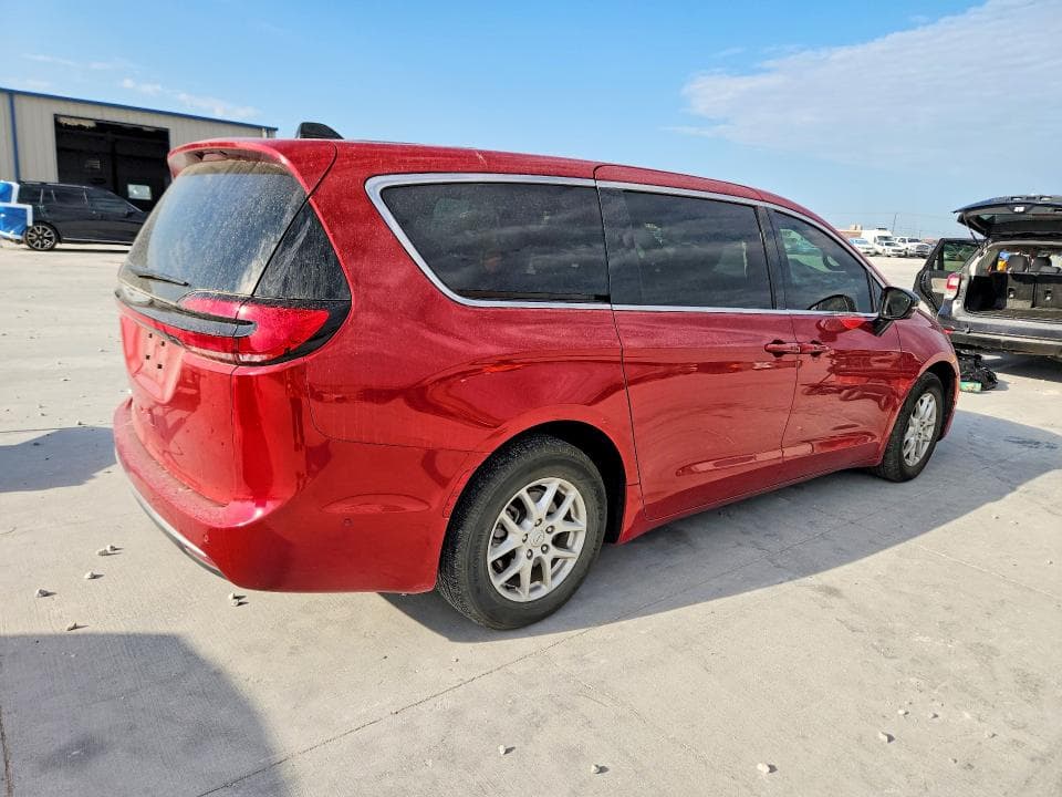 2025 CHRYSLER PACIFICA SELECT 3