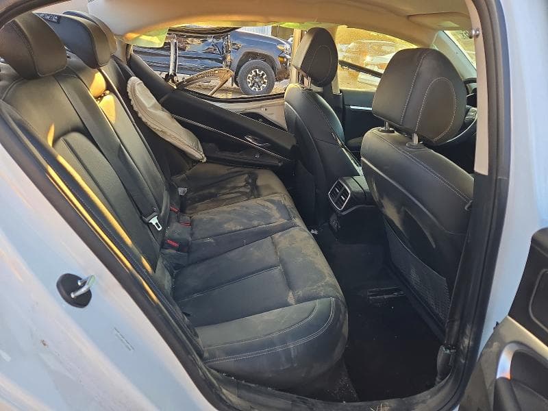 2026 GENESIS G70 2.5T STANDARD 10