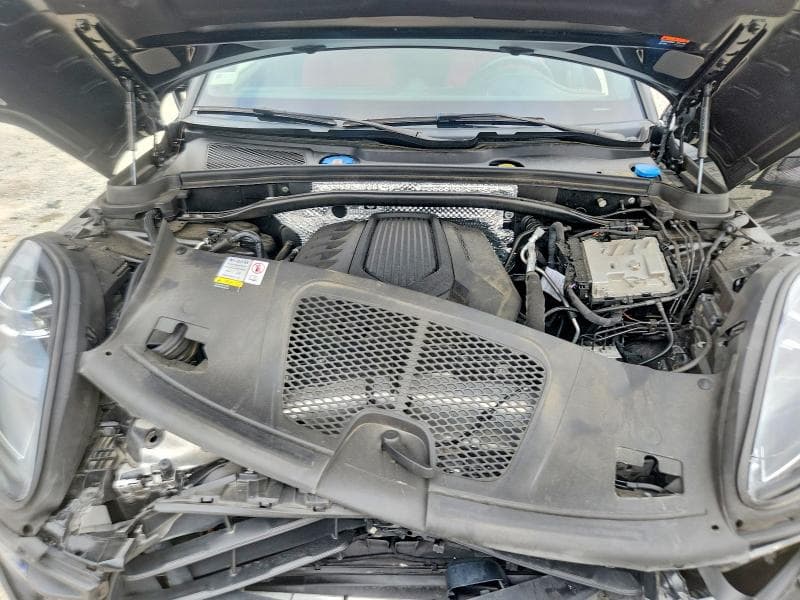2023 PORSCHE MACAN BASE 12