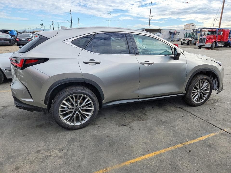 2026 LEXUS NX 350H LUXURY 3