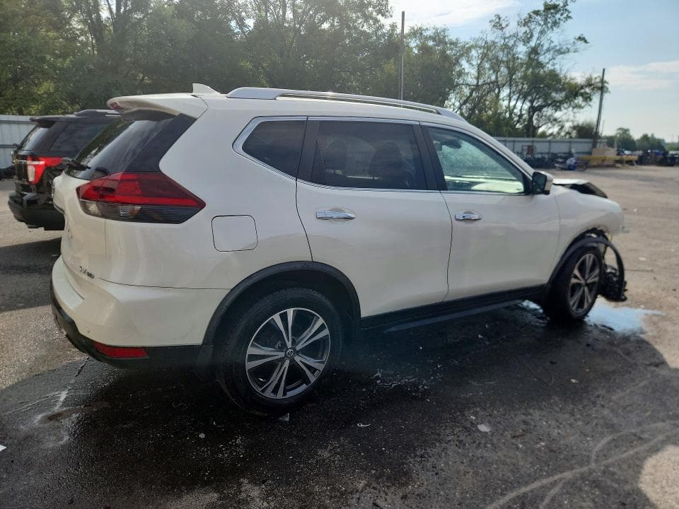 2019 NISSAN ROGUE SV 3